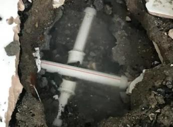 驻马店市阳台漏水维修公司为您分享楼上楼下漏水怎么处理