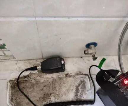 驻马店市屋顶漏水维修公司分享下卫生间漏水的危害及解决方法